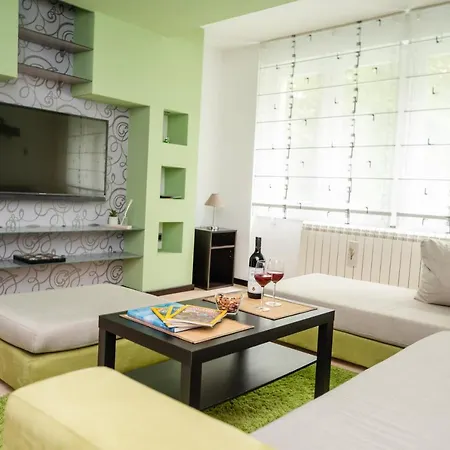 Bright 1bdr In The Center Apartman *